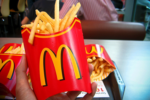 http://s9.favim.com/orig/131101/mc-donalds-yummi-Favim.com-1029691.png